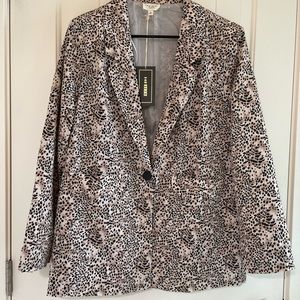 NWT Large boutique cheetah blazer